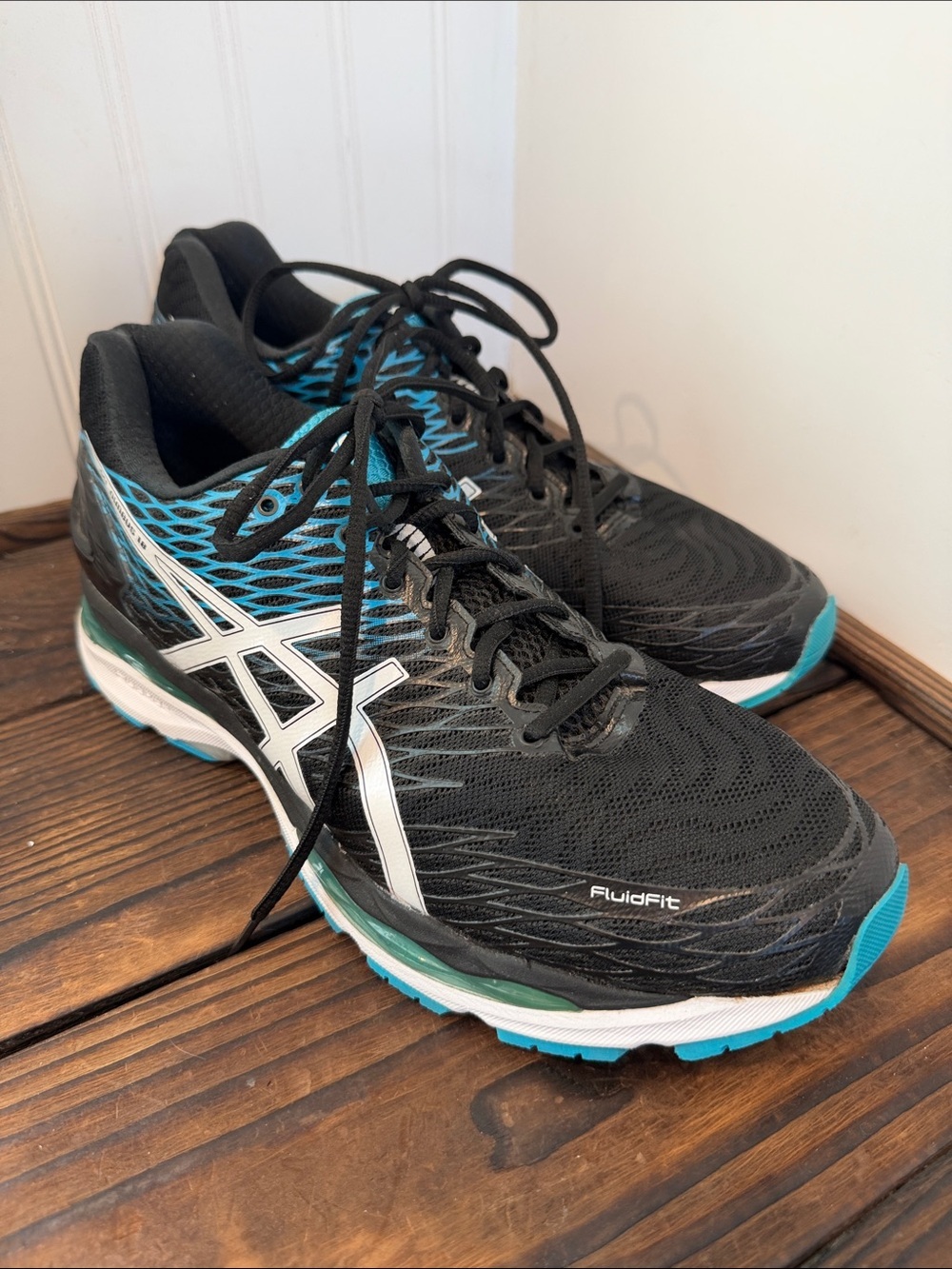 Men’s ASICS  Gel Nimbus 18 Running shoes in Black/Island Blue Colorway
